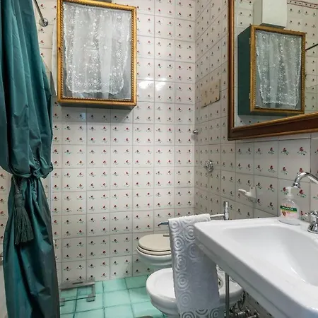 Bianca Luxury In Villa Rapallo
