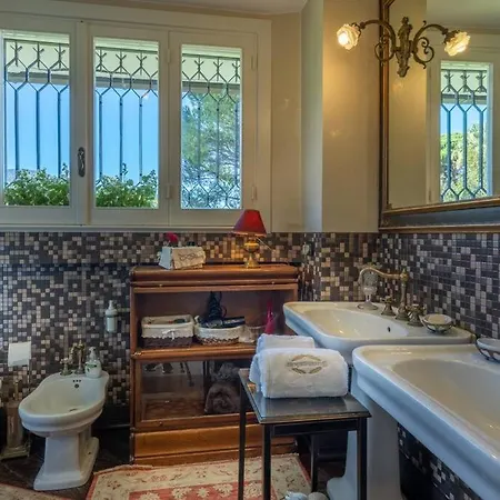 Bianca Luxury In Villa Rapallo